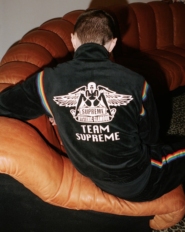 supremeヒステリックグラマーセットアップ-